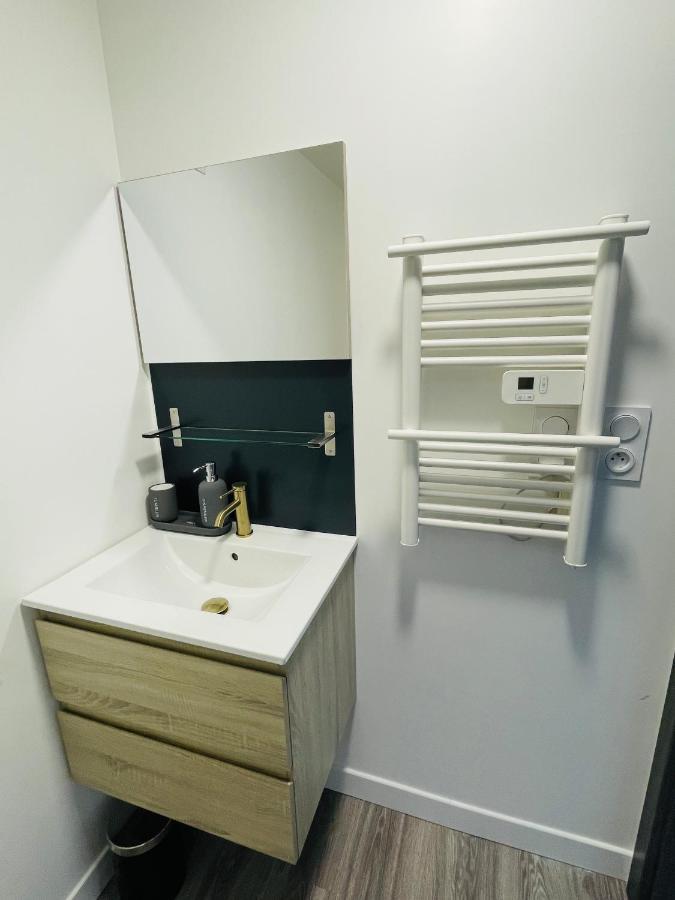 Studio 2 Spacieux Et Lumineux A La Gare De Лориан Екстериор снимка